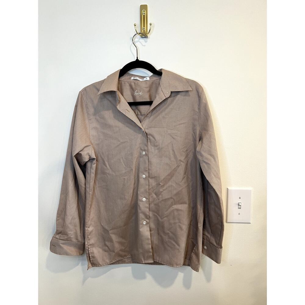 Foxcroft Wrinkle Free Button Down Shirt Tan Striped Career Blouse Size 6